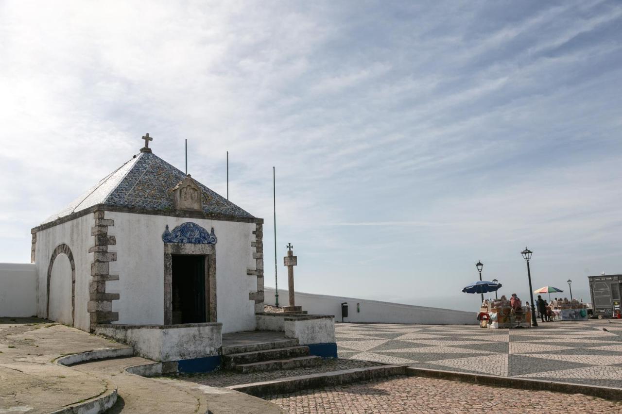 Nazare Top Wave Bagian luar foto
